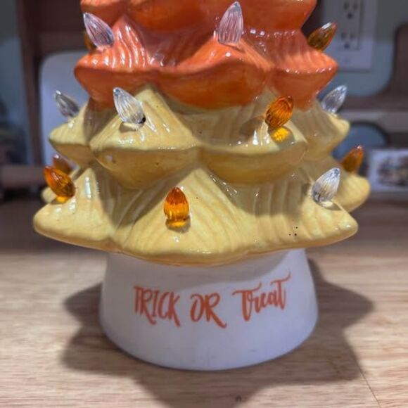 Vintage Candy Corn Trick or Treat Tree Ceramic - Picture 3 of 4